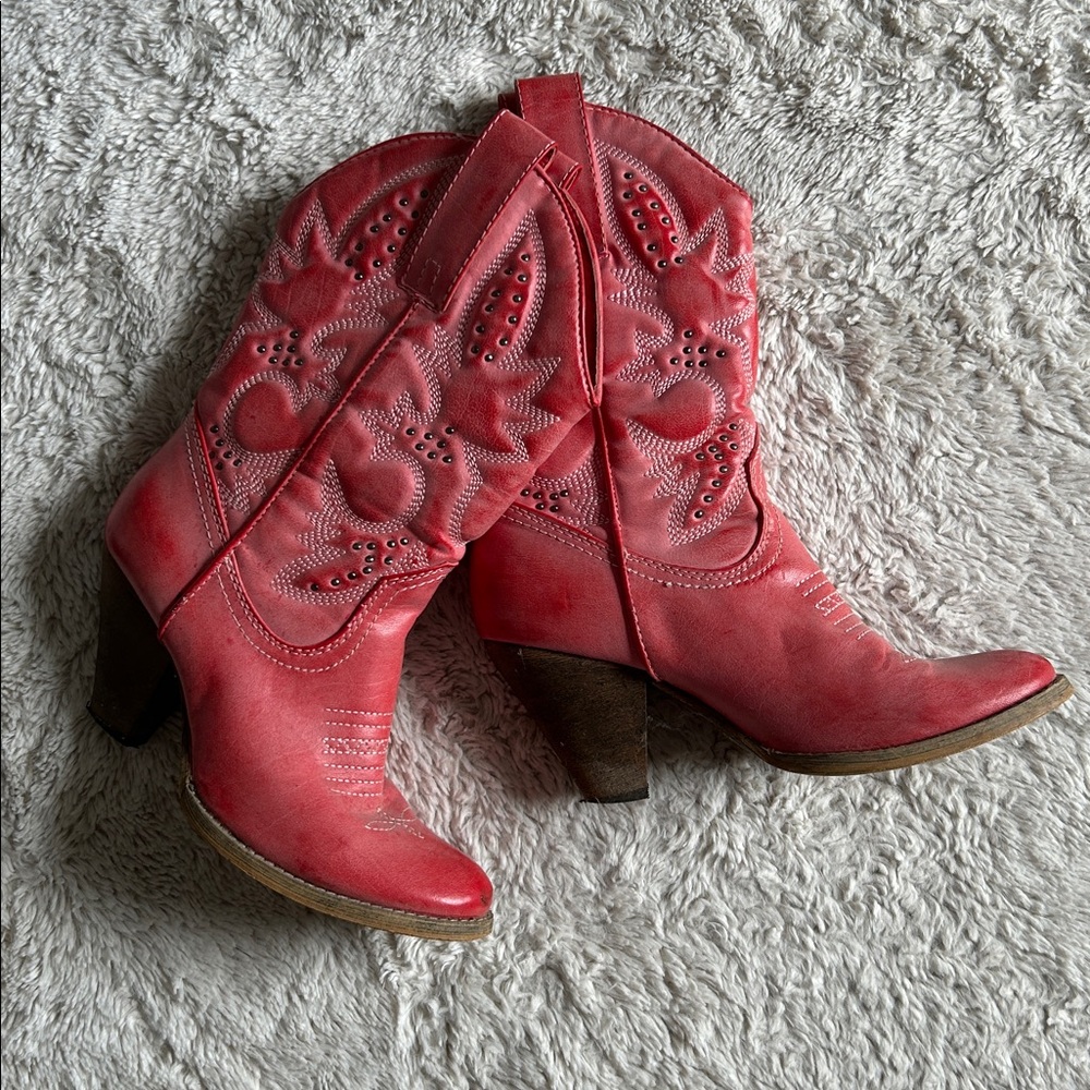Pink Sbicca Cowboy Boots